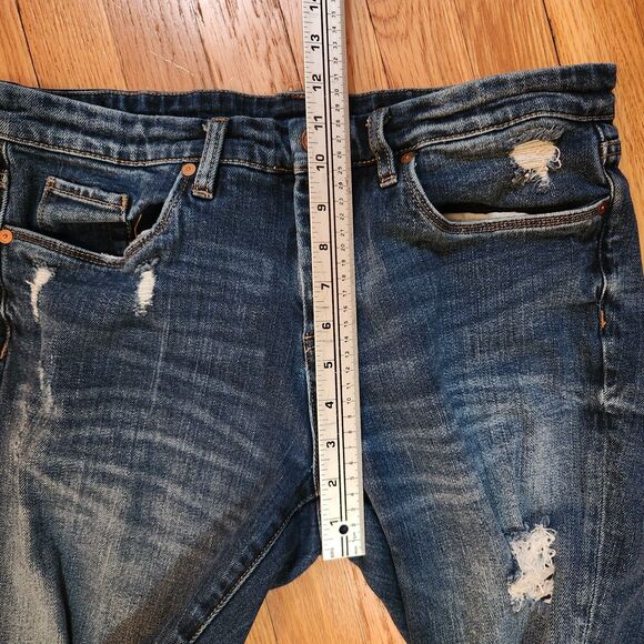 Blank NYC Crop Girlfriend Jeans, Medium Blue, Distressed, Sz 30 - Picture 9 of 10